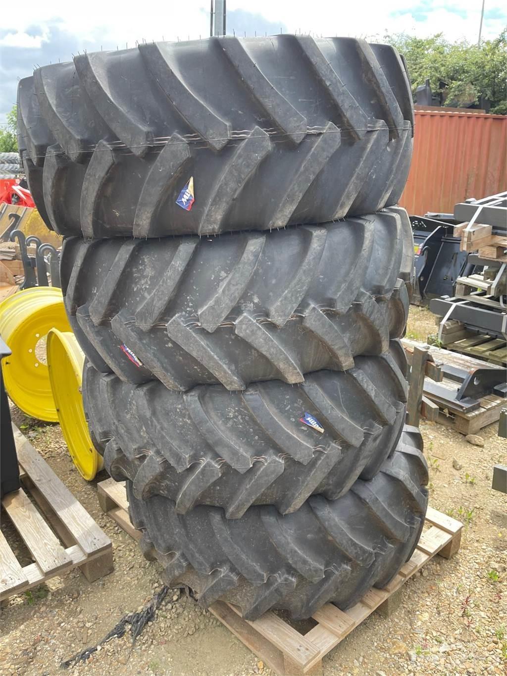 John Deere TYRES 农业机械-其他
