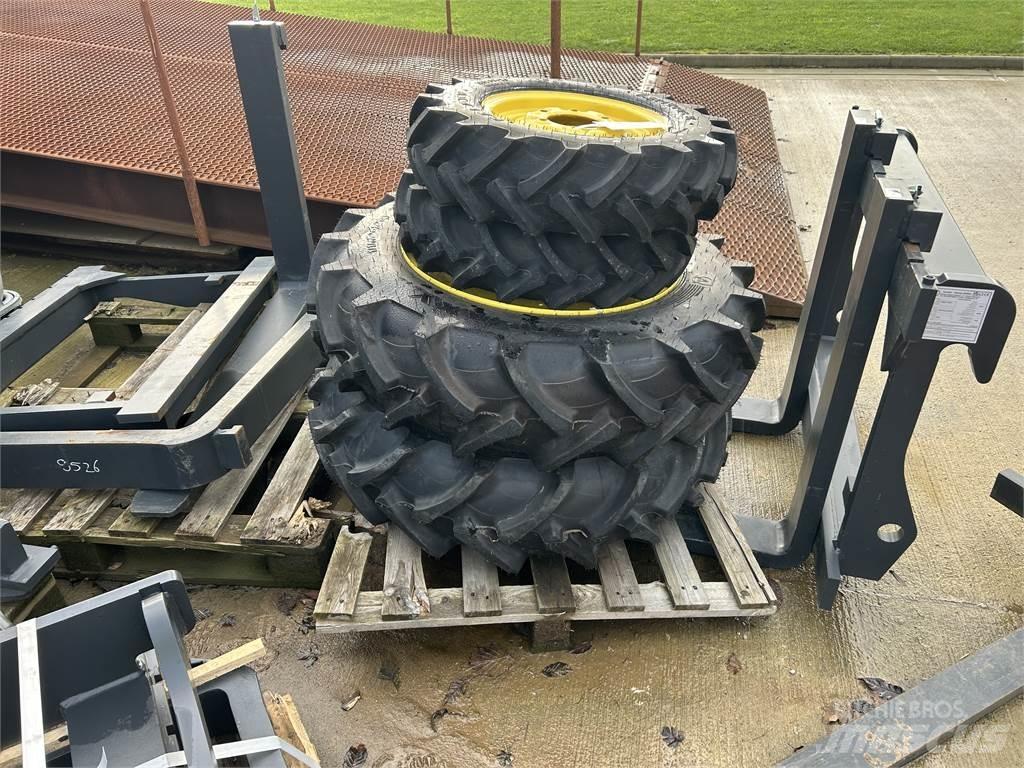 John Deere TYRES 农业机械-其他