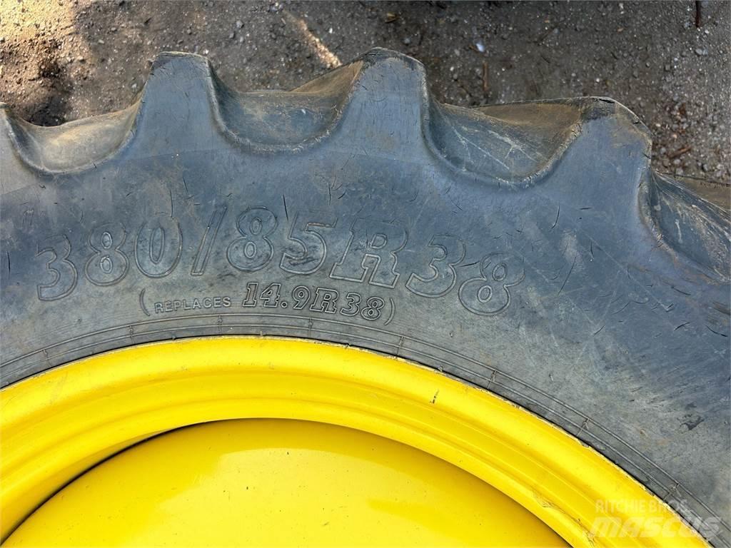 John Deere TYRES 农业机械-其他