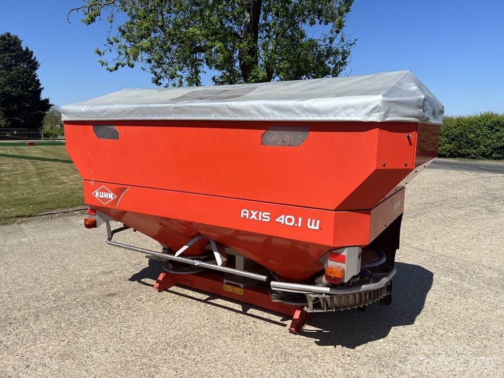 Kuhn AXIS 40.1WT 矿物肥料撒播机