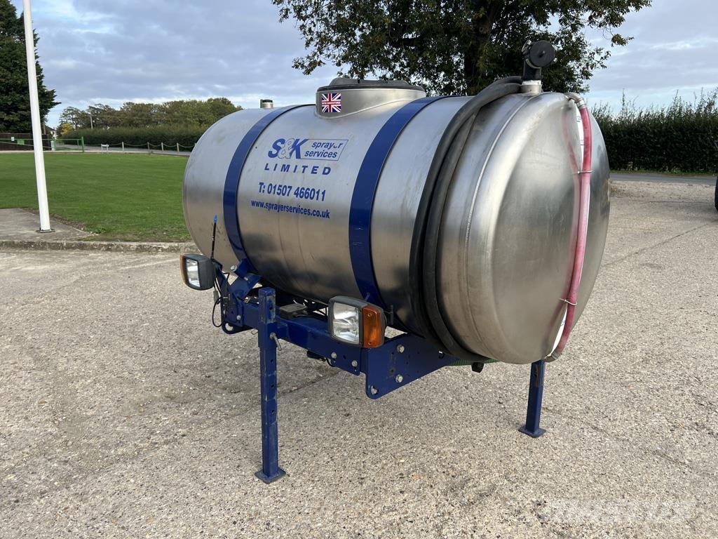  NITRO BAR 矿物肥料撒播机