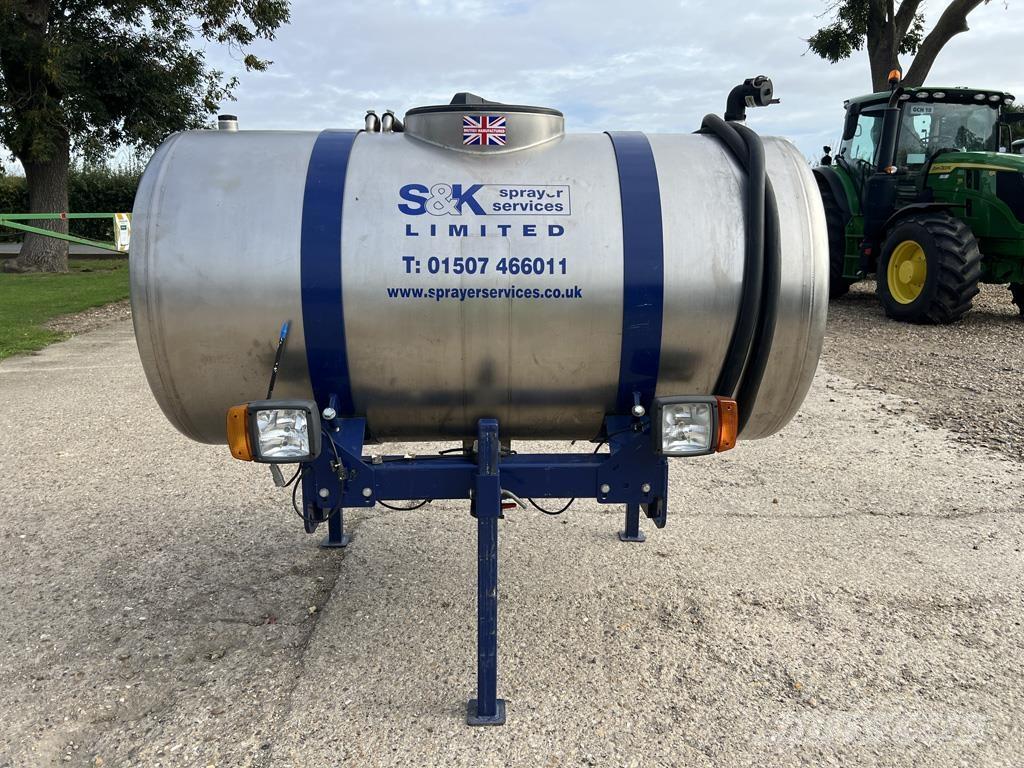  NITRO BAR 矿物肥料撒播机