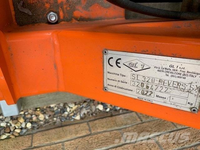 Ryetec SL320 牧场割草机和切顶器