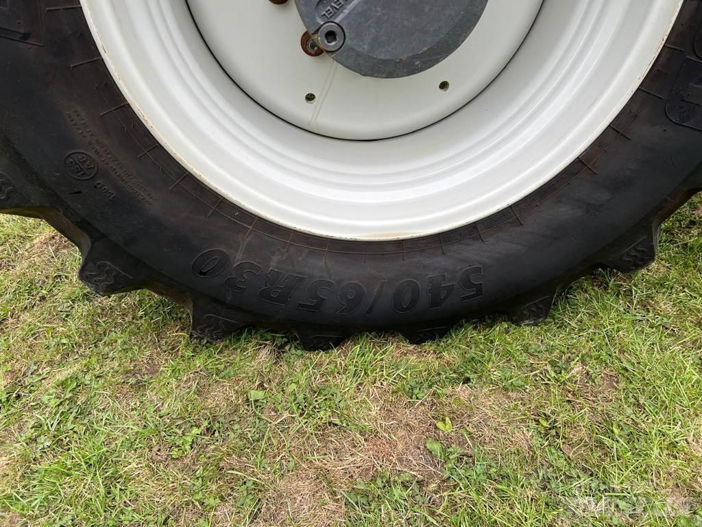 Valtra T234 拖拉机/农用车