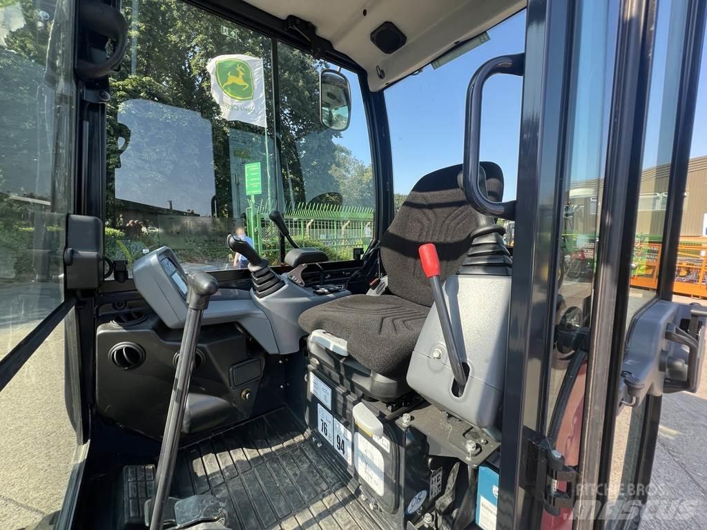Yanmar SV26 中型挖掘机
