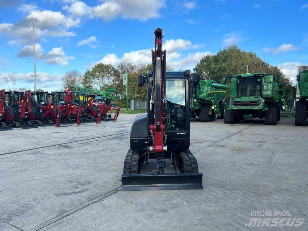 Yanmar SV26 中型挖掘机