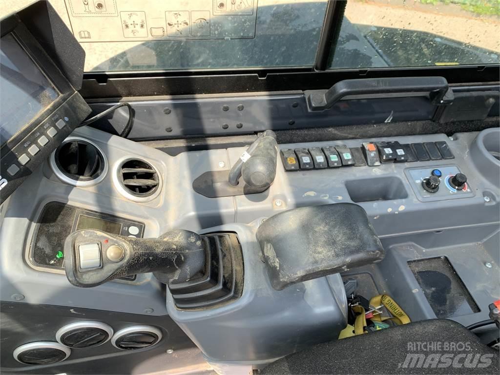 Yanmar SV60-B 中型挖掘机