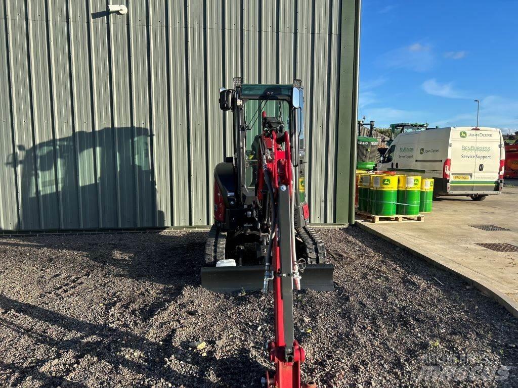 Yanmar VIO26-6 中型挖掘机