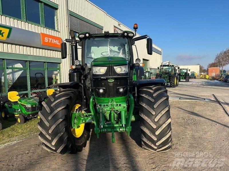 John Deere 6215R 拖拉机/农用车
