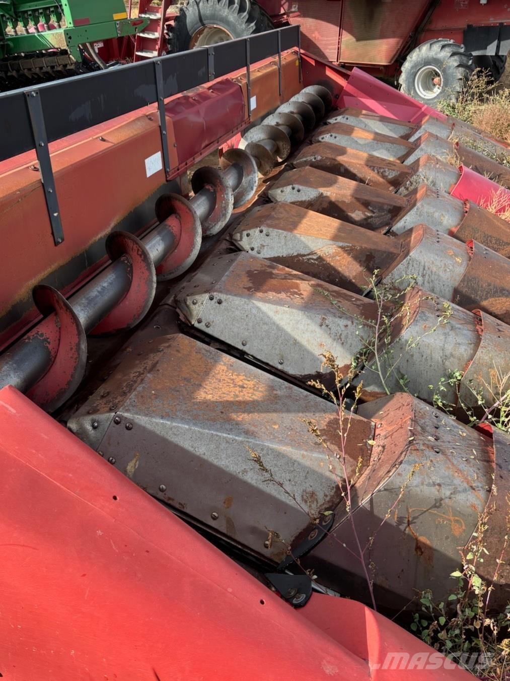 Case IH 1083 联合收割机