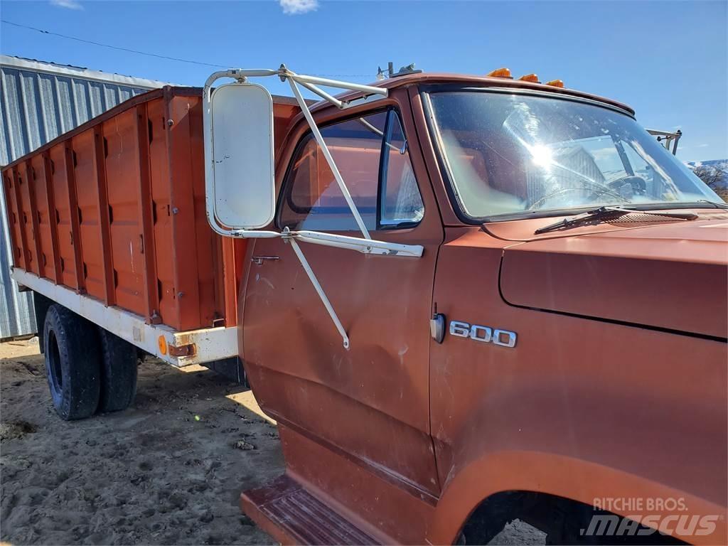 Dodge D600 其他货车
