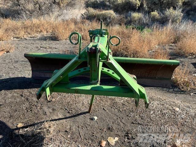 John Deere  重型耙