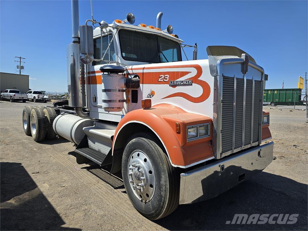 Kenworth W900 其他货车