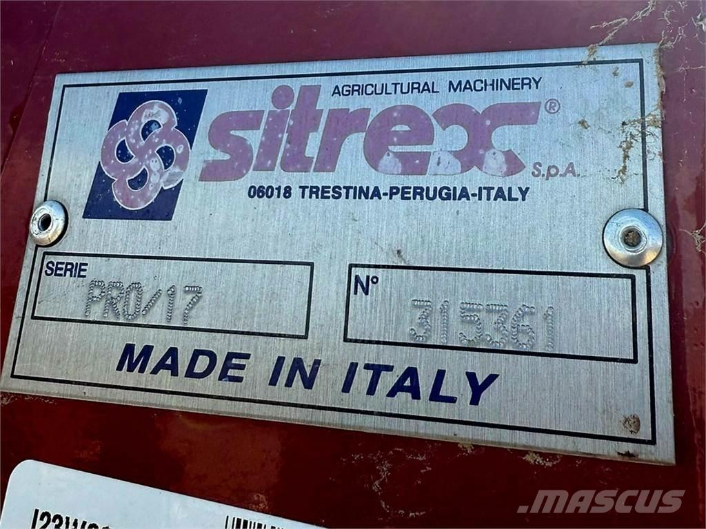 Sitrex Pro17 犁耙和摊草机