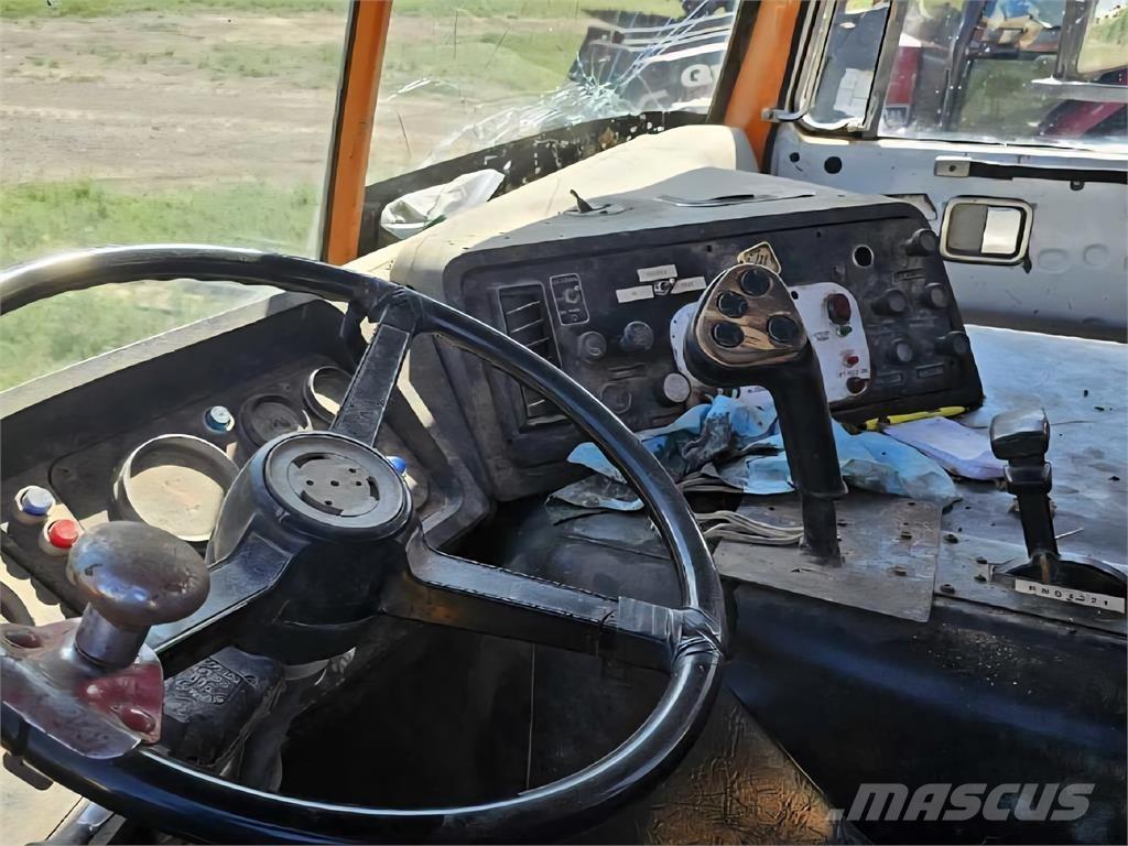  Ton-Right 890 货物钳车