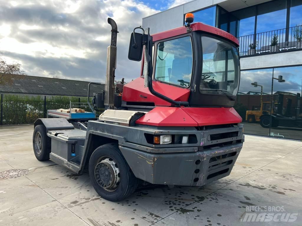 Terberg RT222 码头牵引车