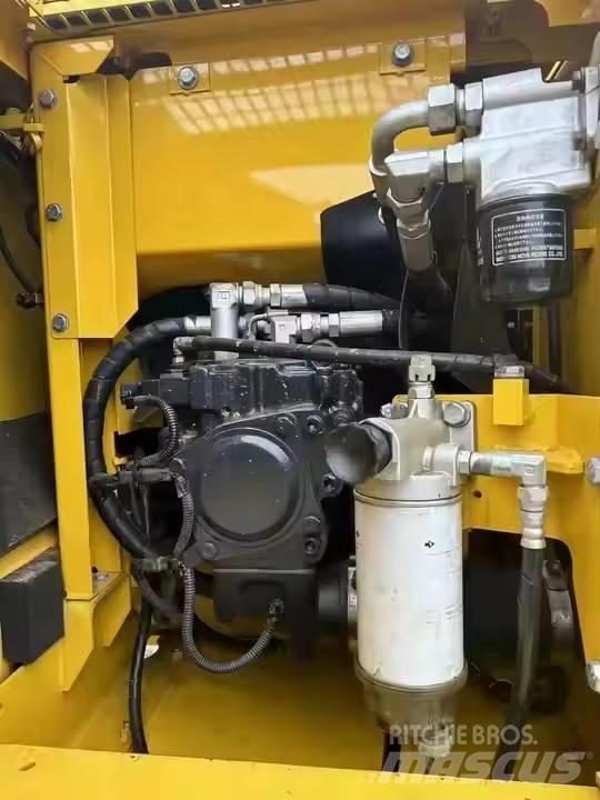 Komatsu PC120 履带挖掘机