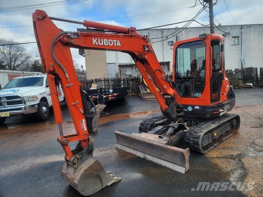 Kubota KX 121-3 小型挖掘机