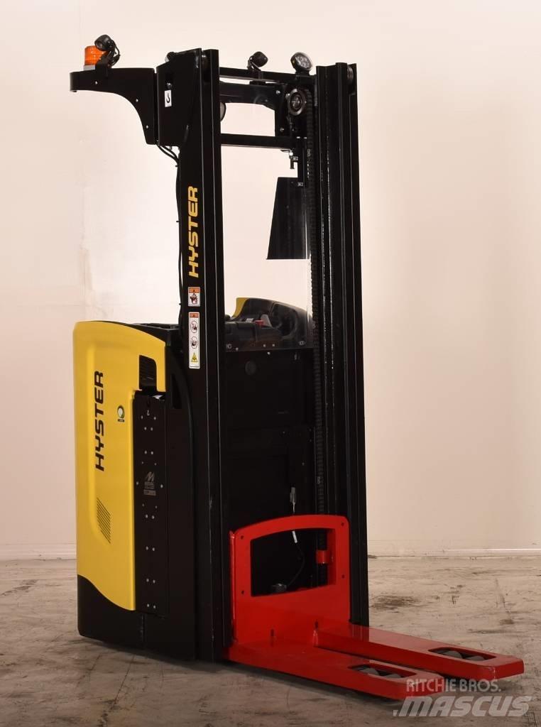Hyster RS1.6 行走式堆垛机
