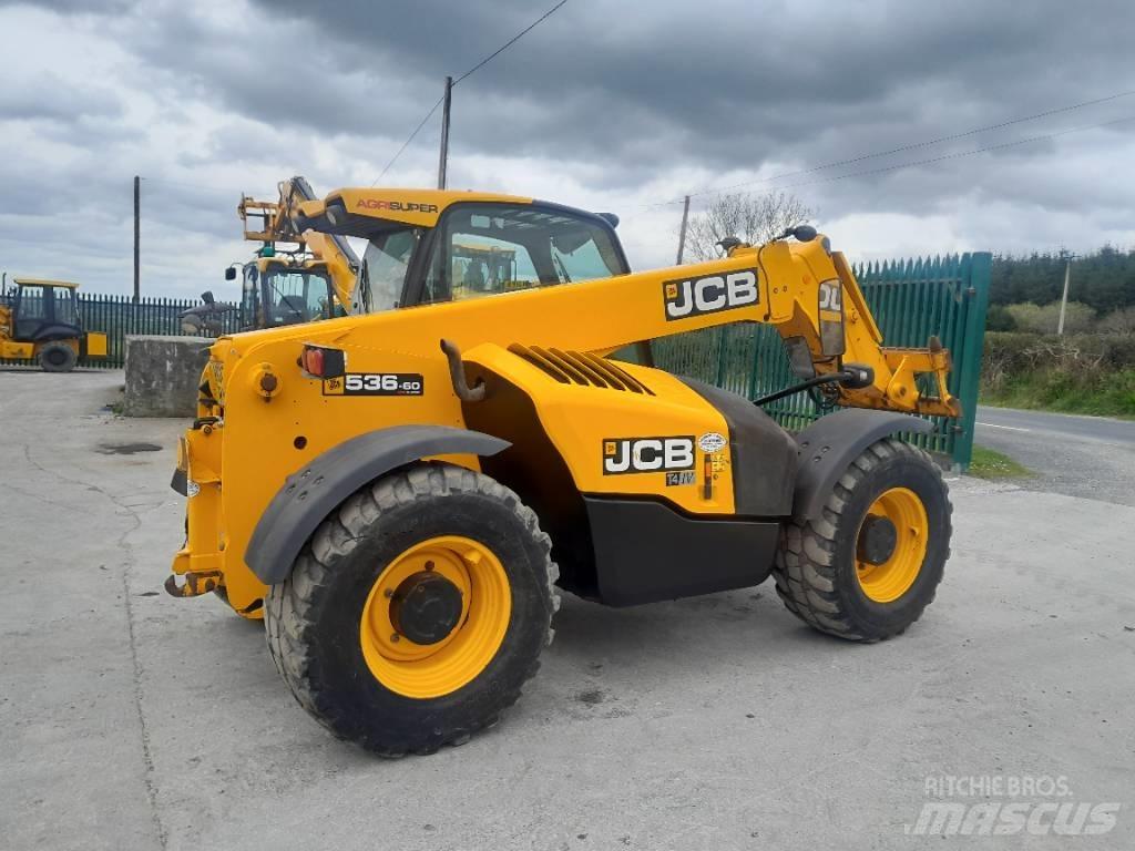 JCB 536-60 伸缩臂叉装车|叉装车