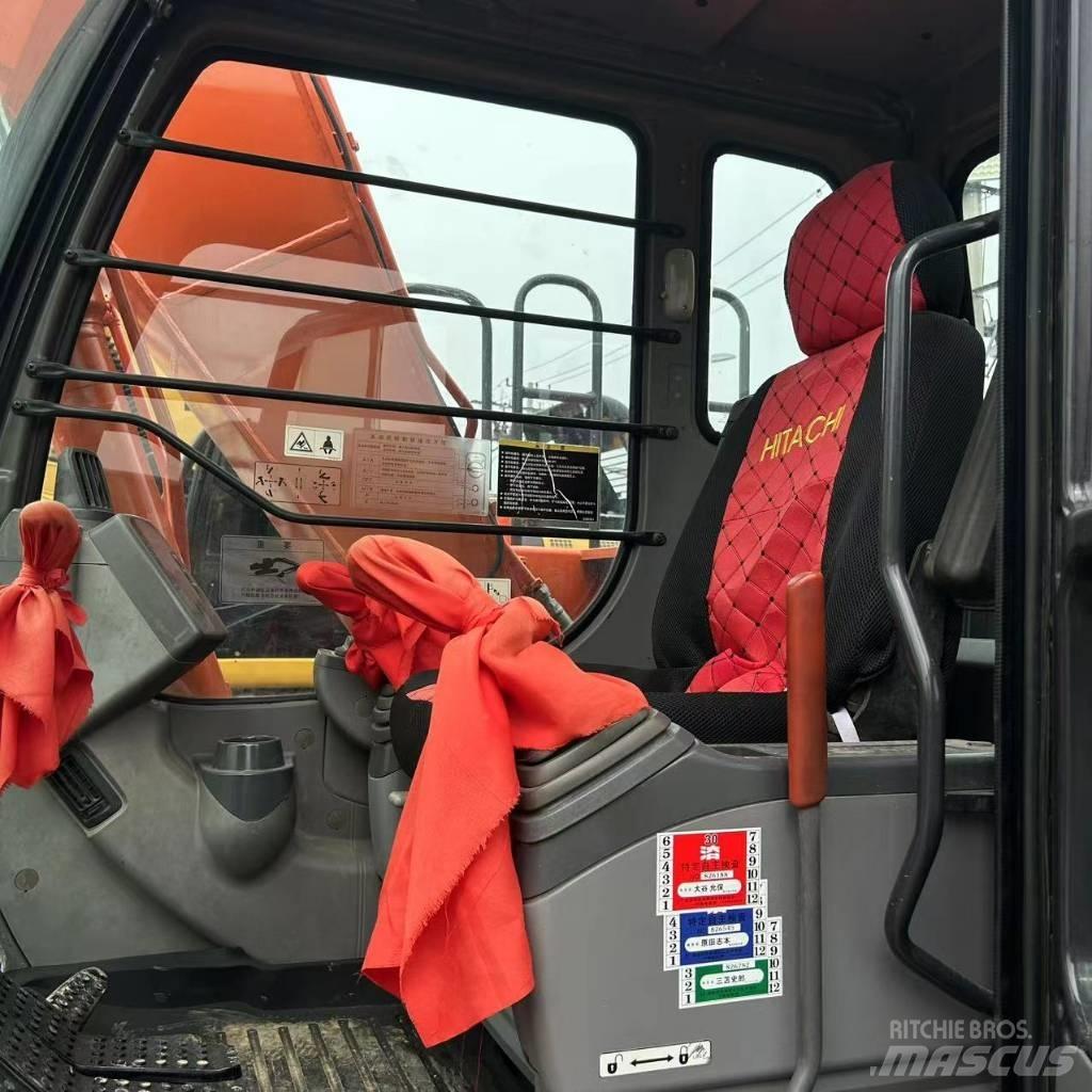 Hitachi ZX 120 履带挖掘机