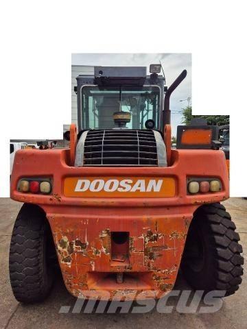 Doosan D 160 S-5 柴油叉车