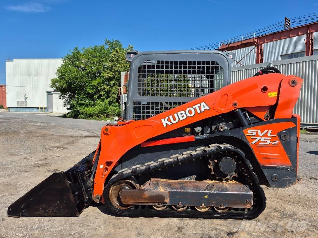 Kubota SVL 75-2 滑移装载机