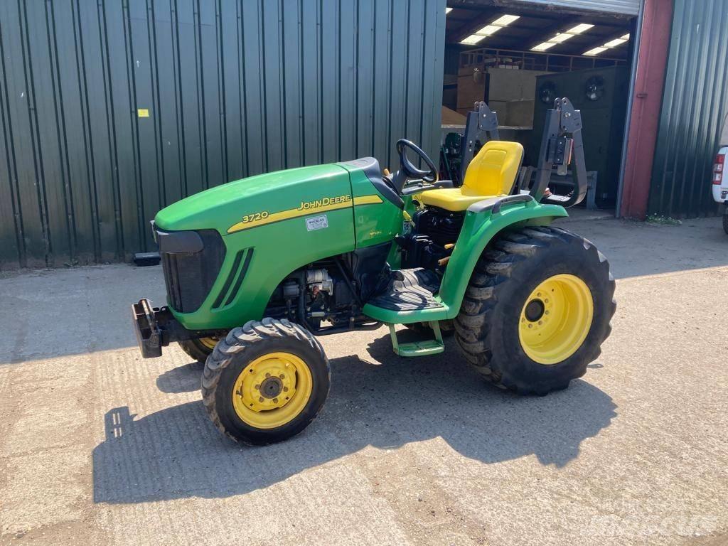 John Deere 3720 拖拉机/农用车
