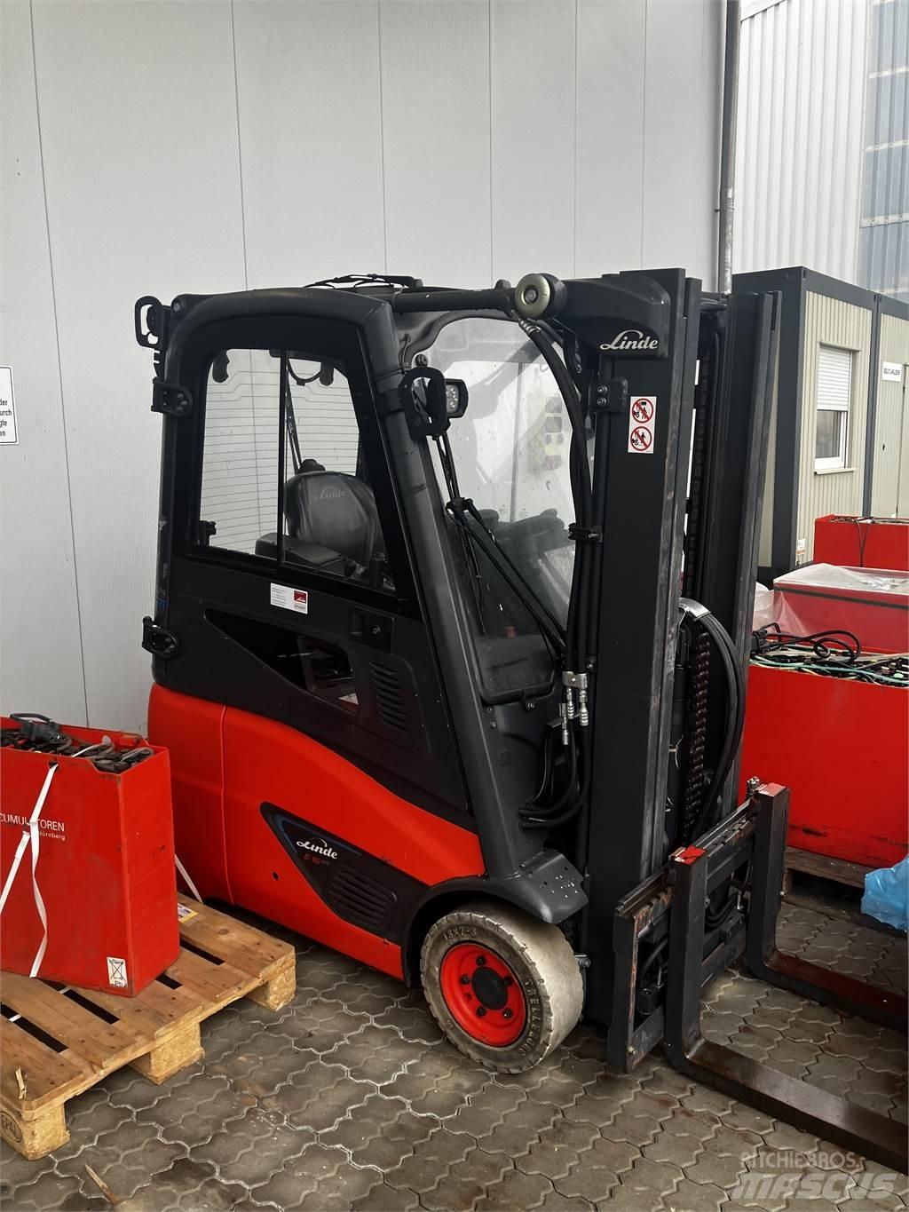 Linde E16C 电动叉车