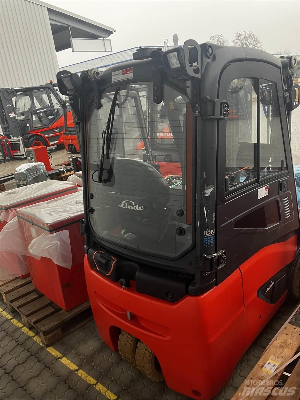 Linde E16C 电动叉车