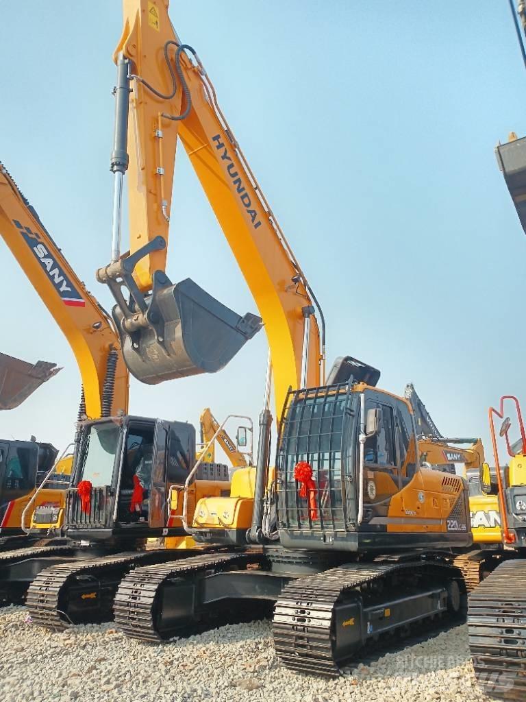 Hyundai 220 中型挖掘机