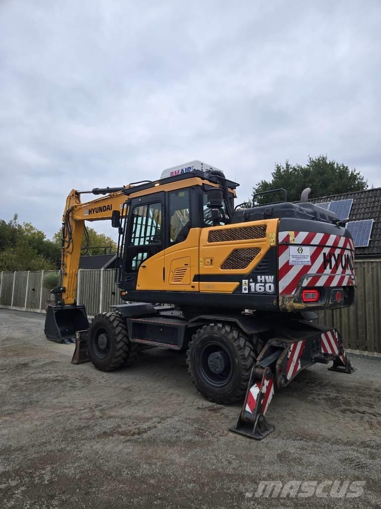 Hyundai HW 160 轮式挖掘机