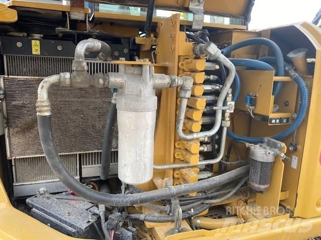 CAT 308 E 2 CR 中型挖掘机