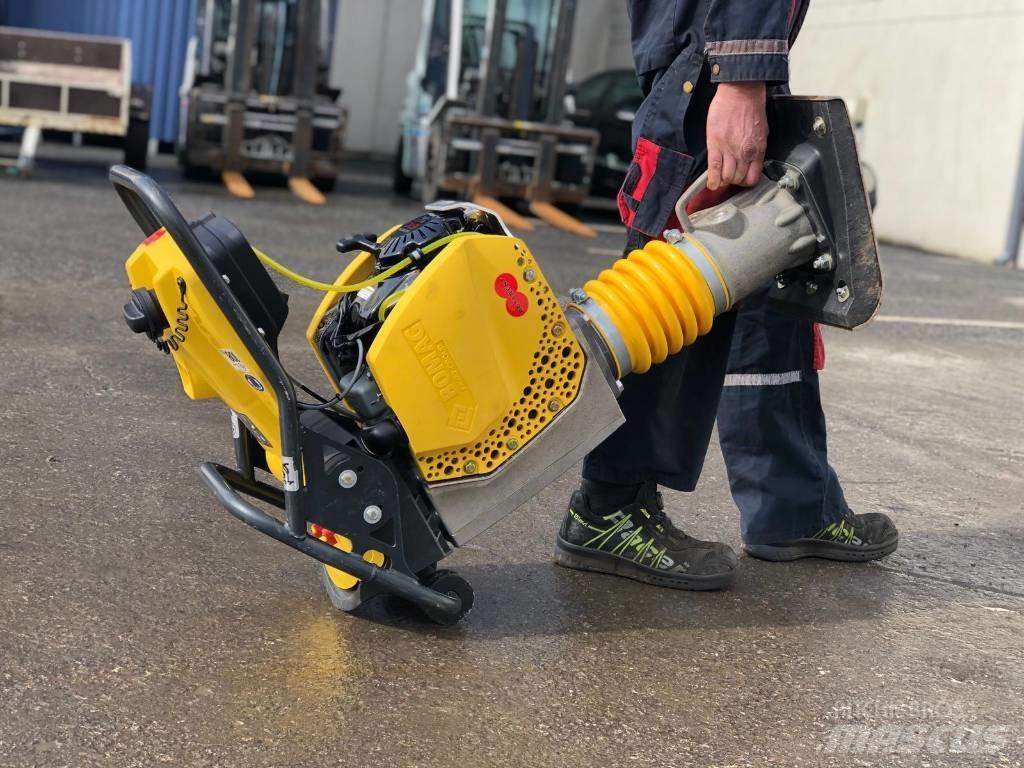 Bomag BT60/4 匝道机