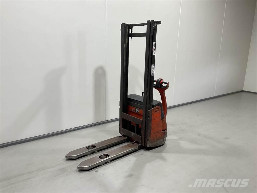 Linde L12 行走式堆垛机