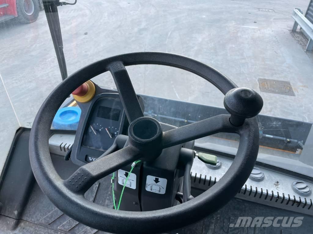 Volvo DD105 双轮压路机