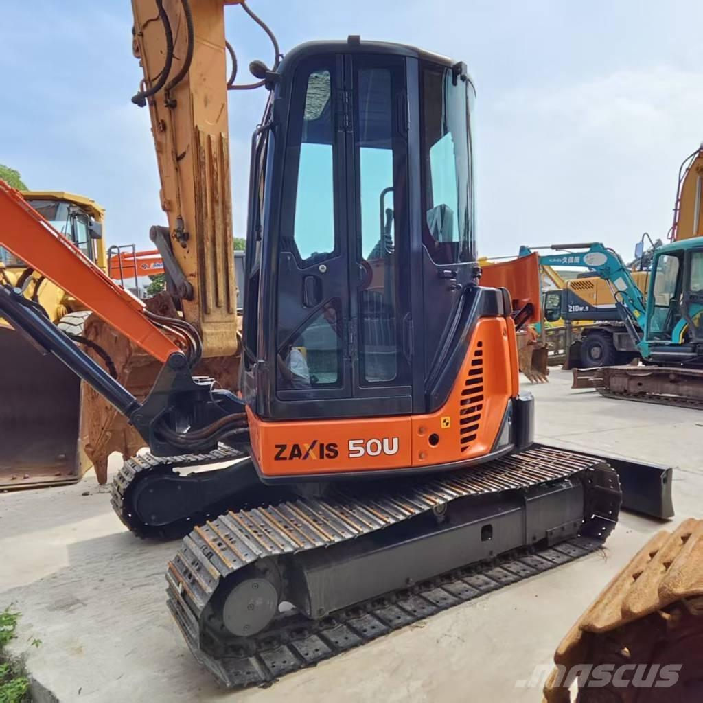 Hitachi ZX 50 U 小型挖掘机