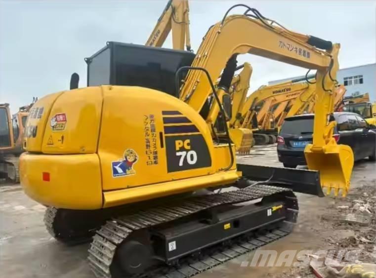 Komatsu PC70-8 中型挖掘机