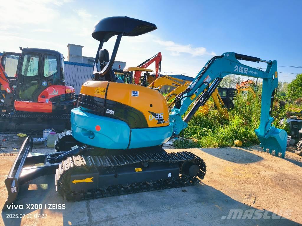 Kubota U 35 小型挖掘机