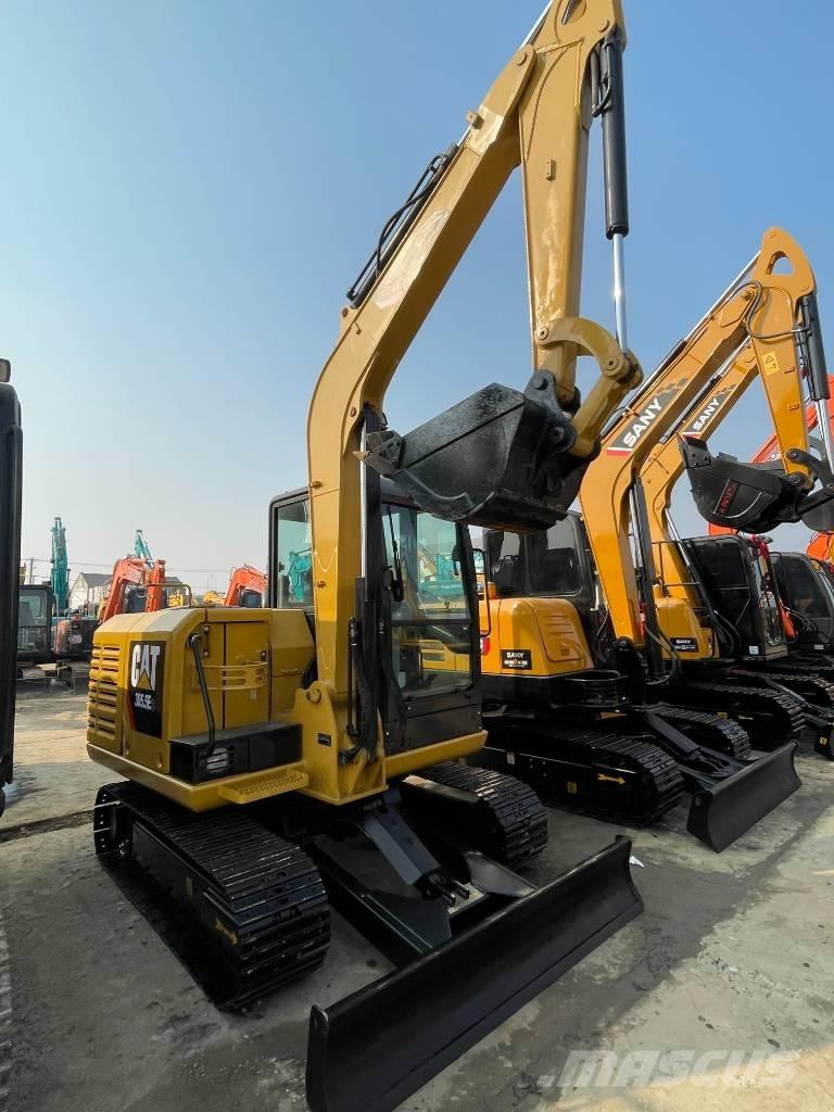 CAT 305 C CR 小型挖掘机