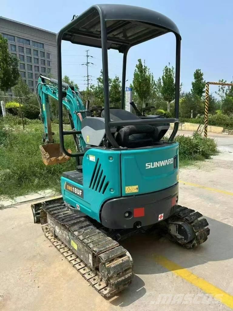 Sunward SWE 18 UF 小型挖掘机