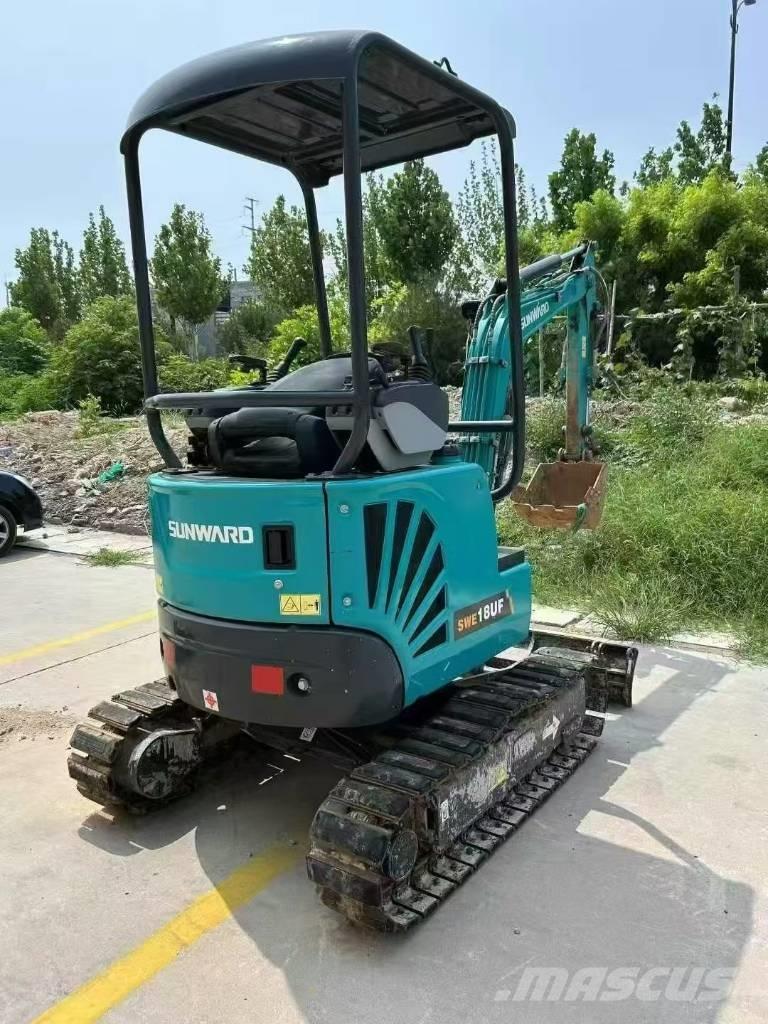 Sunward SWE 18 UF 小型挖掘机