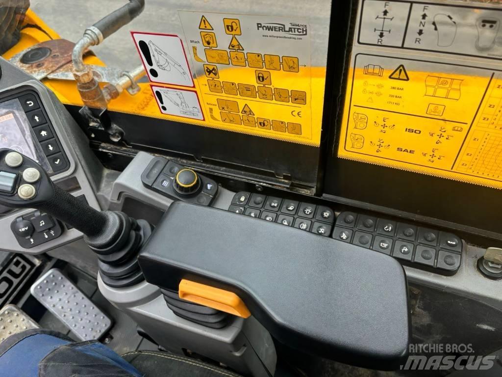 JCB HD 110 WT 4F 轮式挖掘机