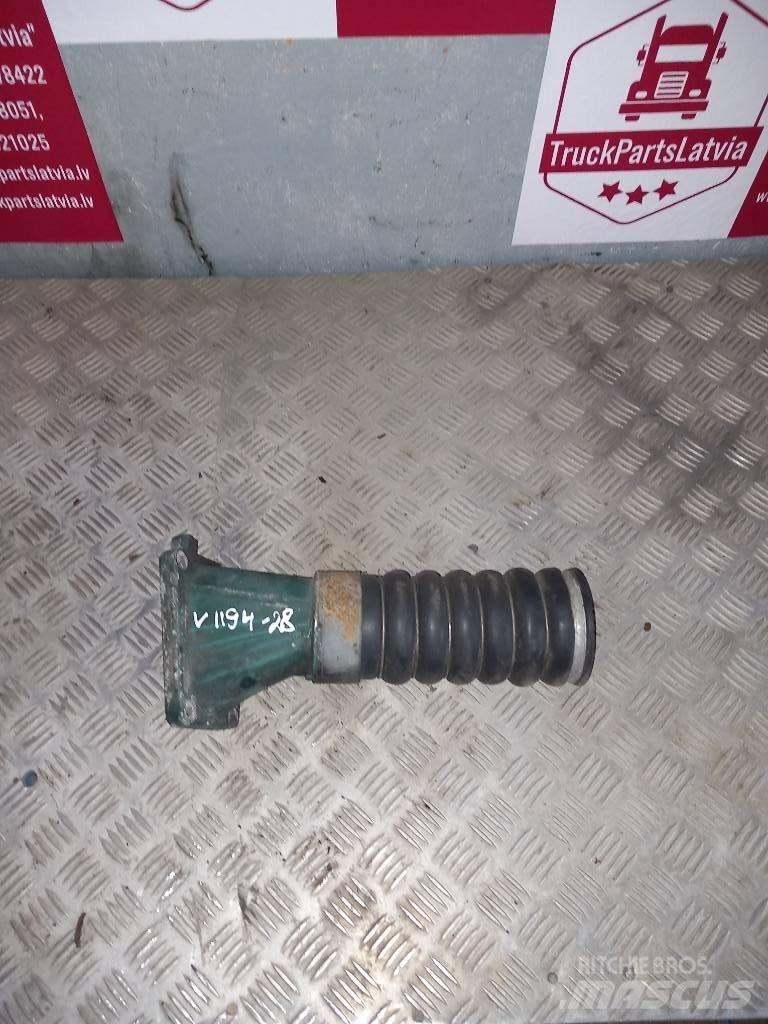 Volvo FH 12  1676491 散热器