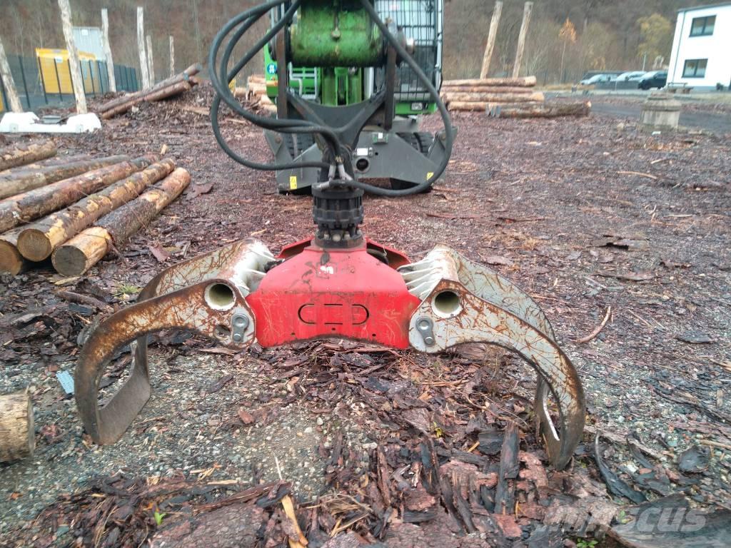 Sennebogen 818 E 工业挖掘机