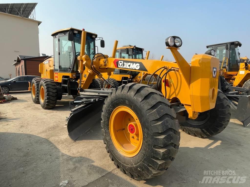 XCMG gr2153 轮式装载机