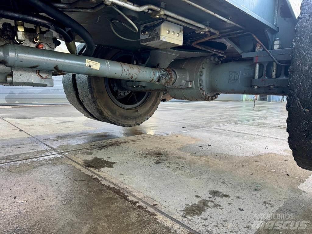 Liebherr A 924 C 工业挖掘机