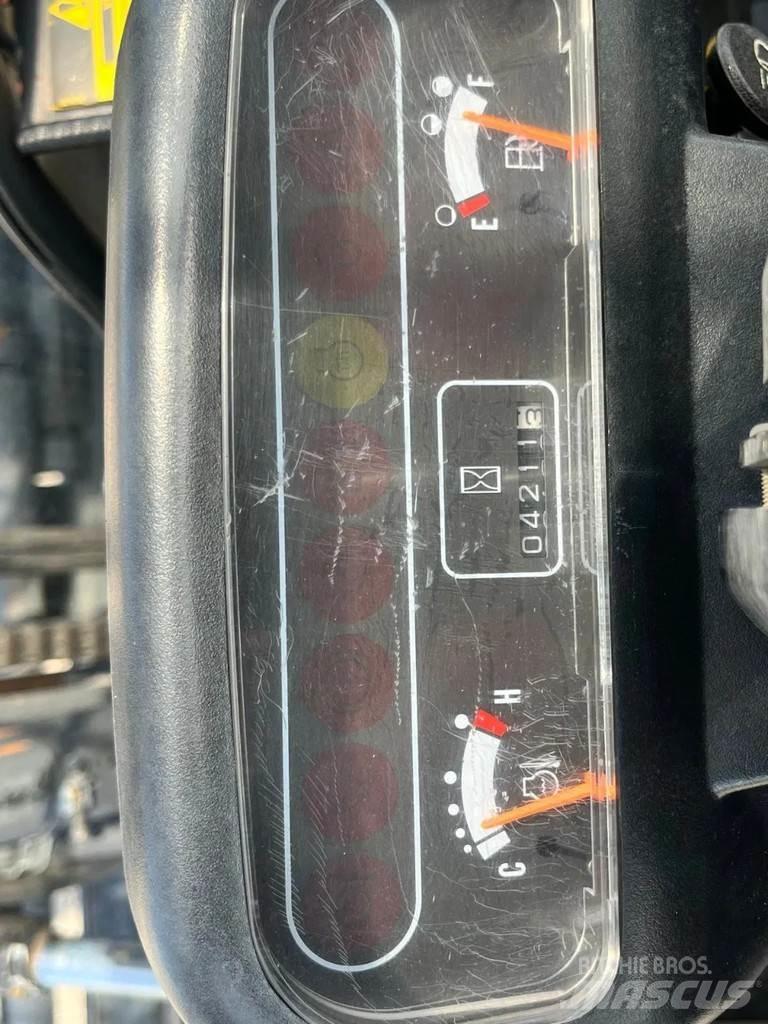 CAT DP70 柴油叉车