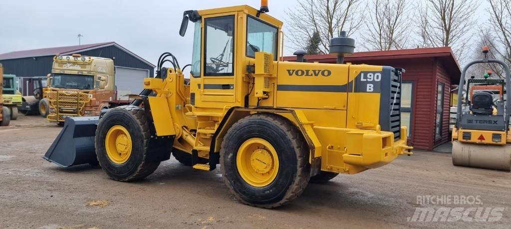 Volvo L 90 B 轮式装载机
