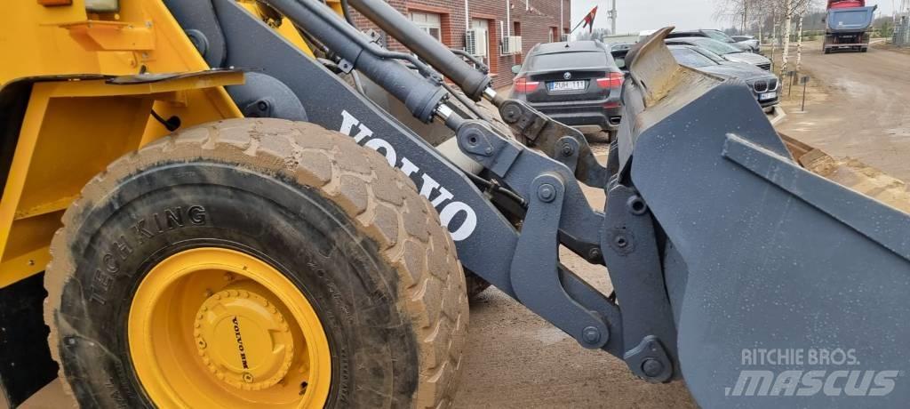 Volvo L 90 B 轮式装载机